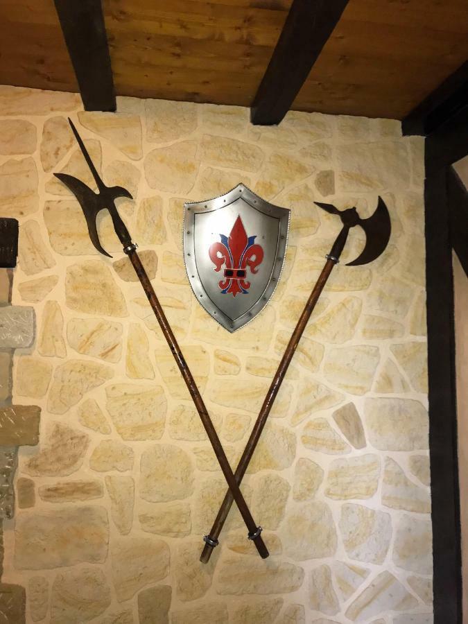 Ferienwohnung Wachstube Mit 3 Schlafraeumen Im Rittergut Leppersdorf Wachau Buitenkant foto
