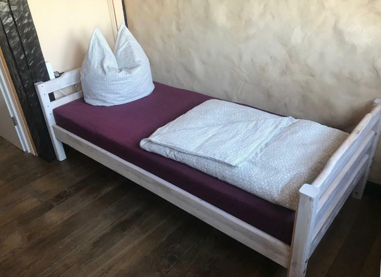 Ferienwohnung Wachstube Mit 3 Schlafraeumen Im Rittergut Leppersdorf Wachau Buitenkant foto